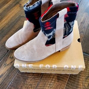 Tom's Laurel boots